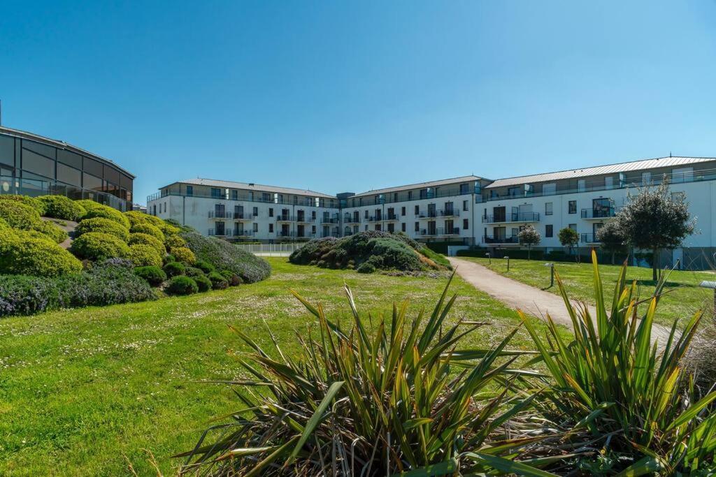 Les Thermes 408 - Appt Pour 4 Avec Piscine Partagee Concarneau Extérieur photo