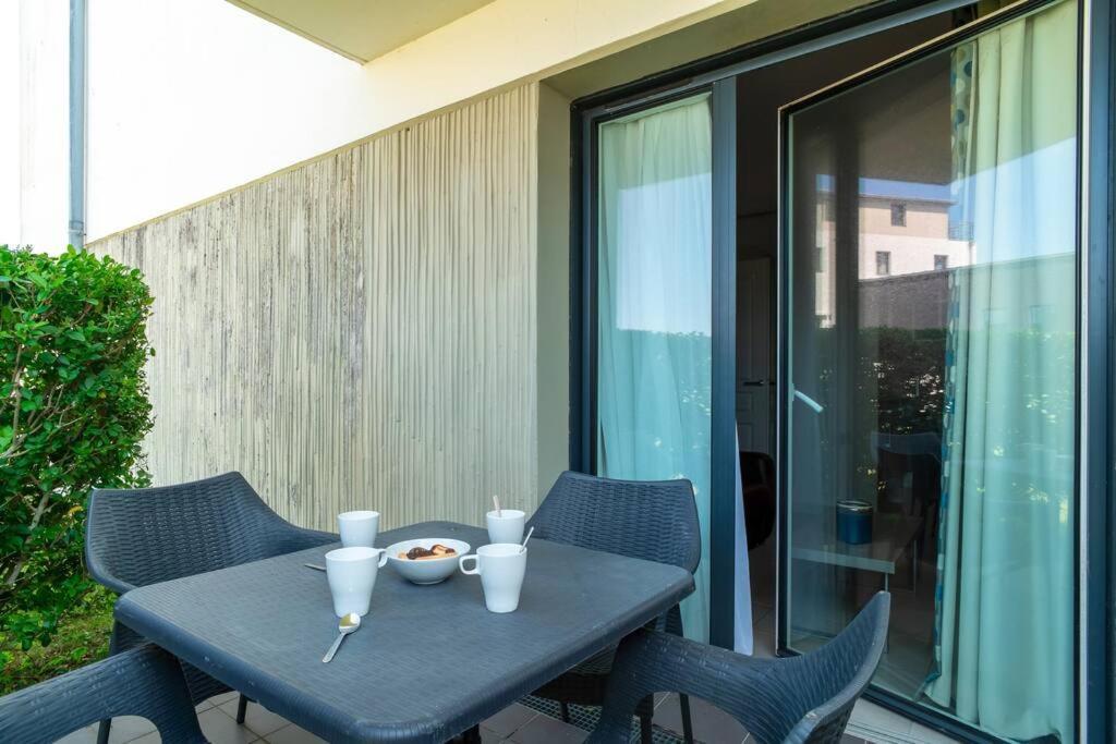 Les Thermes 408 - Appt Pour 4 Avec Piscine Partagee Concarneau Extérieur photo